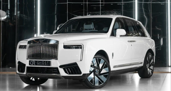 Rolls Royce Cullinan SERIES 2 for rent in Dubai