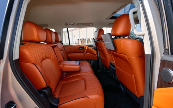 Nissan Patrol Platinum V6 (Beige), 2024