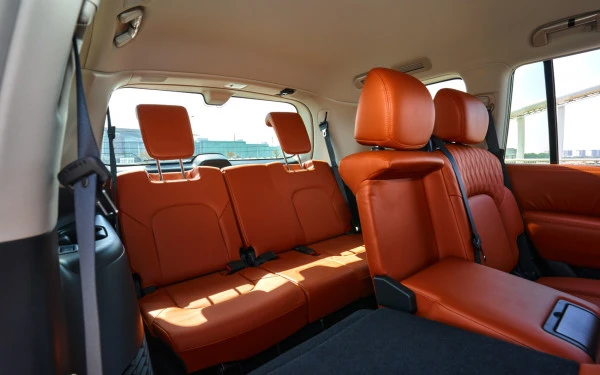 Nissan Patrol Platinum V6 (Beige), 2024