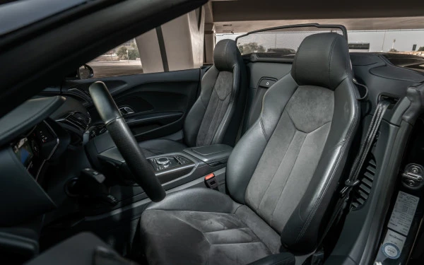 Audi R8 V10 Spyder (Black), 2021