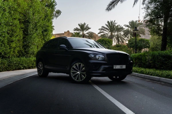 Bentley Bentayga (Black), 2021