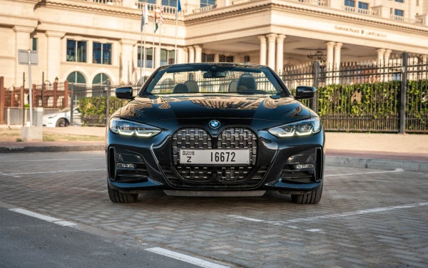 BMW 430i cabrio (Black), 2023