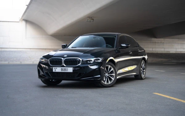 BMW 318i (Noir), 2025