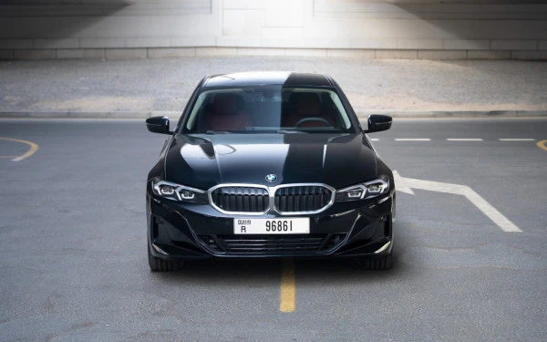 BMW 318i (Noir), 2025