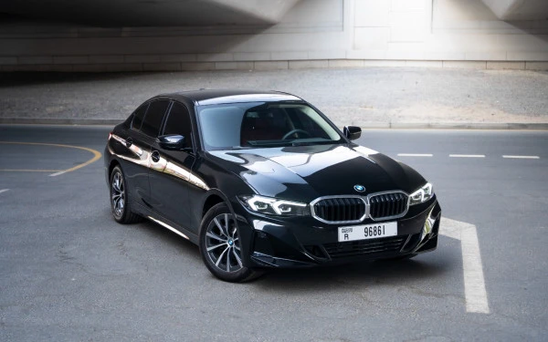 BMW 318i (Noir), 2025