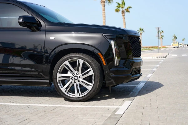 Cadillac Escalade (Black), 2025