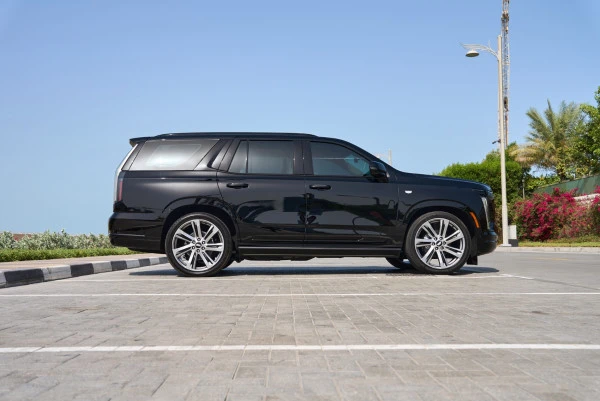Cadillac Escalade (Black), 2025