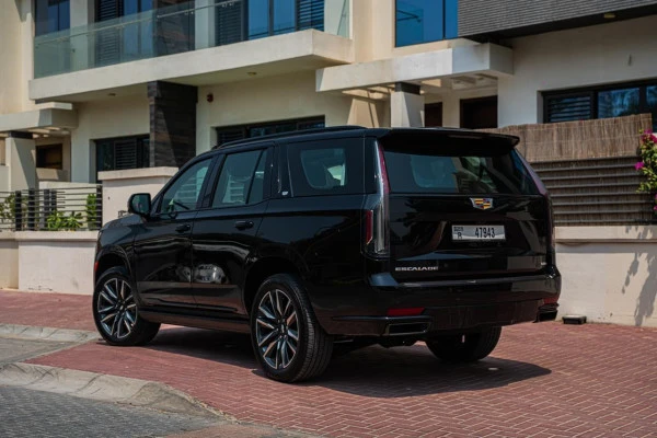 Cadillac Escalade Platinum Fully Loaded (Black), 2021
