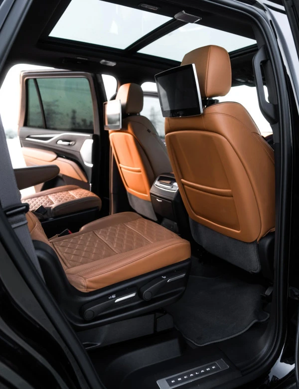 Cadillac Escalade Sport Platinum (Black), 2024