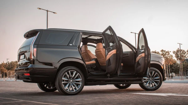 Cadillac Escalade (Black), 2022