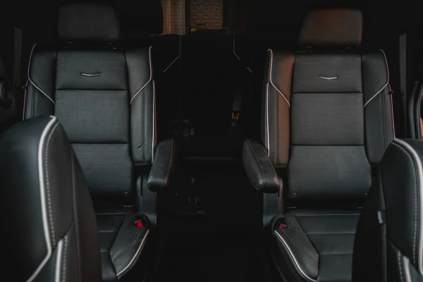 Cadillac Escalade (Black), 2022