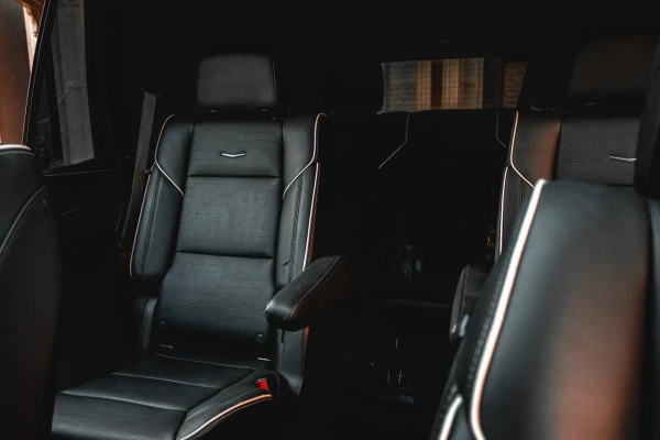 Cadillac Escalade (Black), 2022