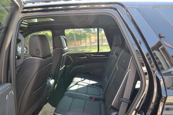 Cadillac Escalade (Black), 2023