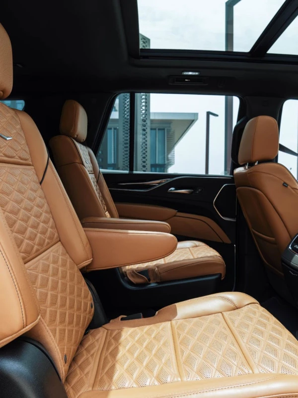 Cadillac Escalade (Black), 2023