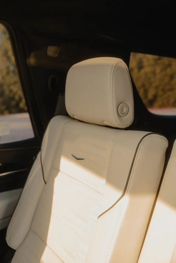 Cadillac Escalade (Black), 2024