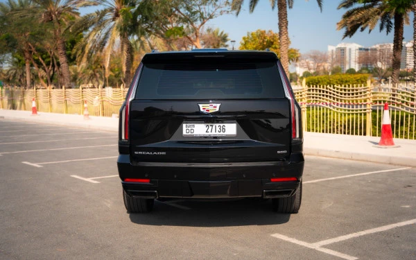 Cadillac Escalade (Negro), 2025