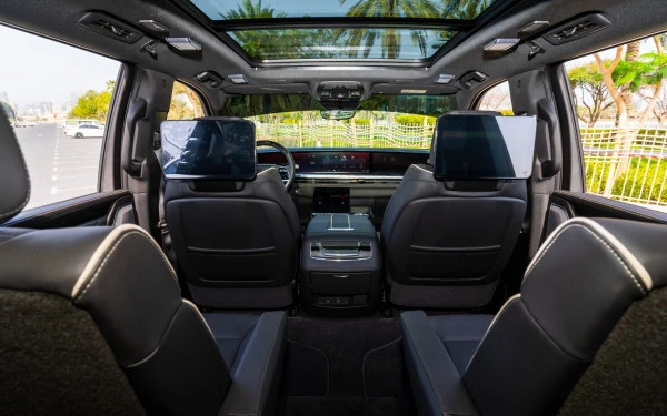 Cadillac Escalade (Negro), 2025