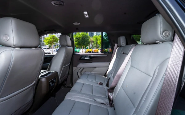 Chevrolet Tahoe (Black), 2025