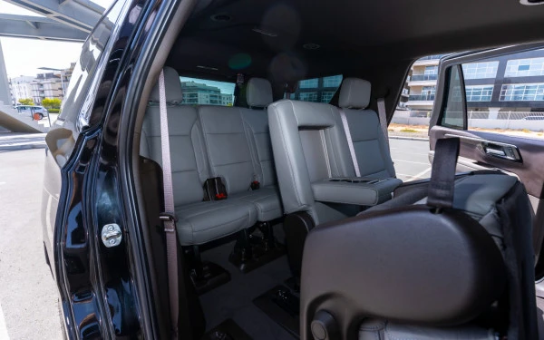 Chevrolet Tahoe (Black), 2025