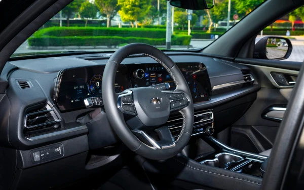 Chevrolet Traverse (Black), 2025