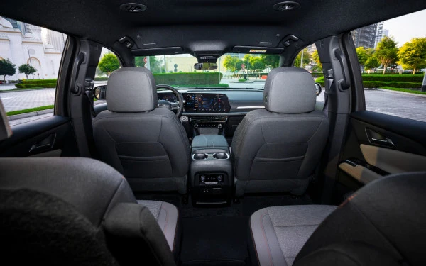 Chevrolet Traverse (Black), 2025