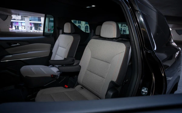 Chevrolet Traverse (Black), 2025