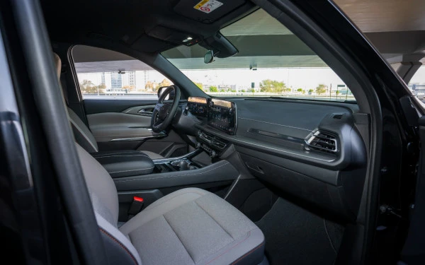 Chevrolet Traverse (Black), 2025