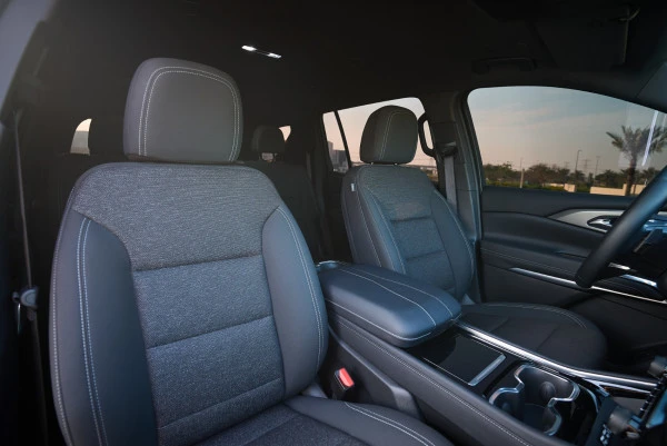 Chevrolet Traverse (Black), 2025
