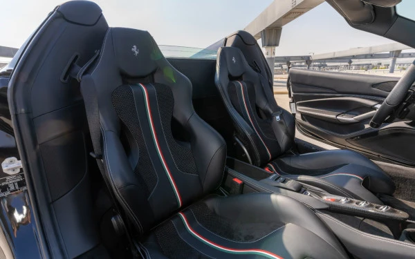 Ferrari F8 Tributo Spider (Nero), 2023