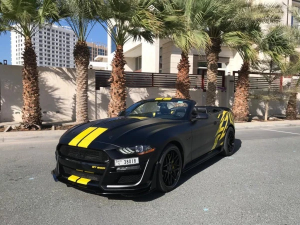 Ford Mustang V8 cabrio (Black), 2020