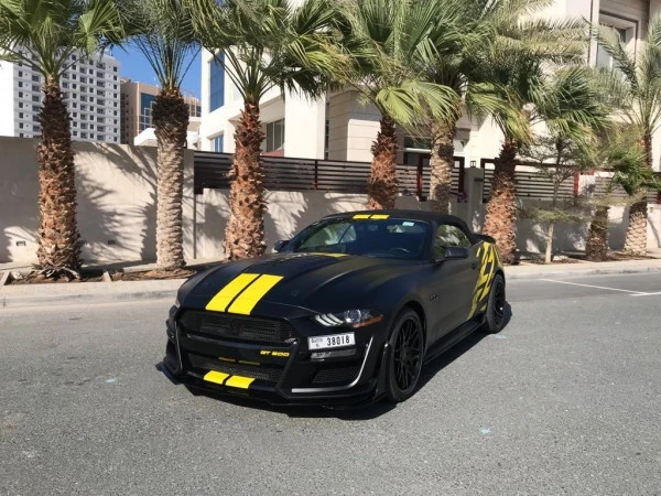 Ford Mustang V8 cabrio (Black), 2020