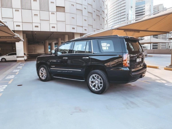 GMC Yukon (Black), 2020