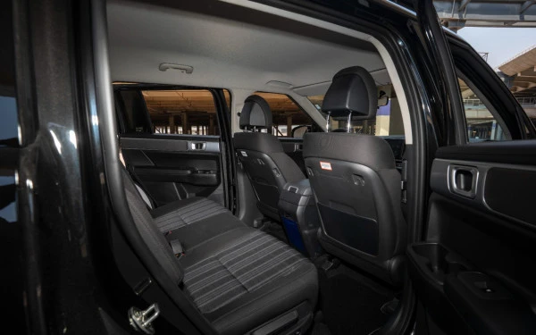 Hyundai Santa Fe (Black), 2026