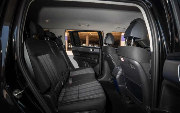 Hyundai Santa Fe (Black), 2026