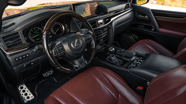 Lexus LX 570 (Black), 2021