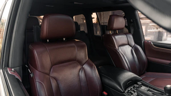 Lexus LX 570 (Black), 2021