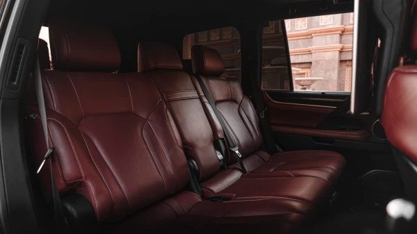 Lexus LX 570 (Black), 2021