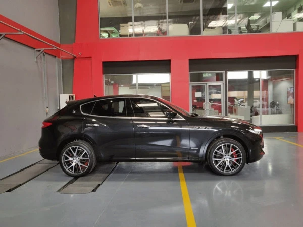 Maserati Levante (Black), 2019