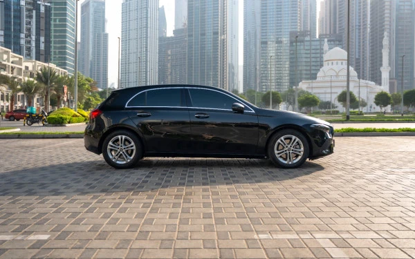 Mercedes A220 (Black), 2024
