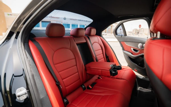 Mercedes C300 (Black), 2020