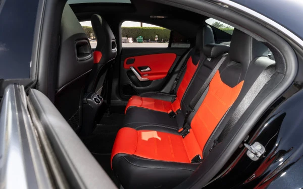 Mercedes CLA250 (Schwarz), 2024