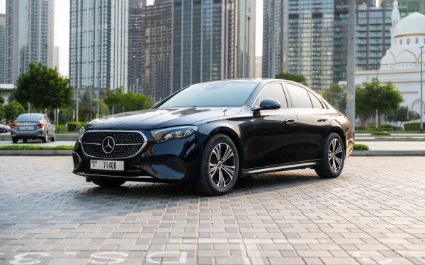 Mercedes E200 (Black), 2025