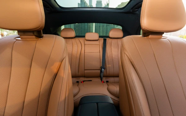 Mercedes E200 (Black), 2025
