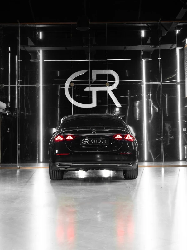 Mercedes E200 (Black), 2025