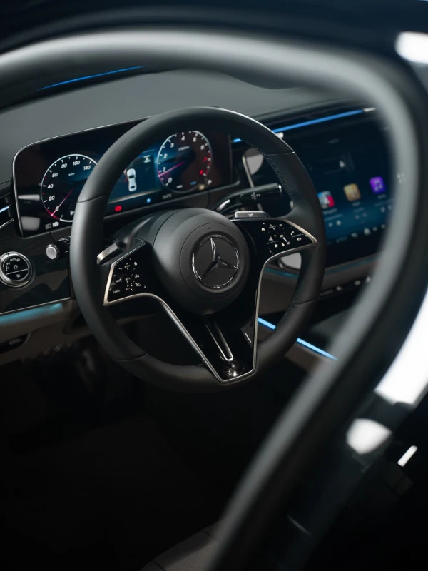 Mercedes E200 (Black), 2025