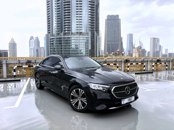 Mercedes E200 (Black), 2026