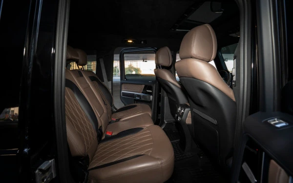 Mercedes G63 AMG (Black), 2023