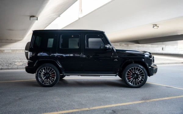 مرسيدس G63 AMG (أسود), 2025