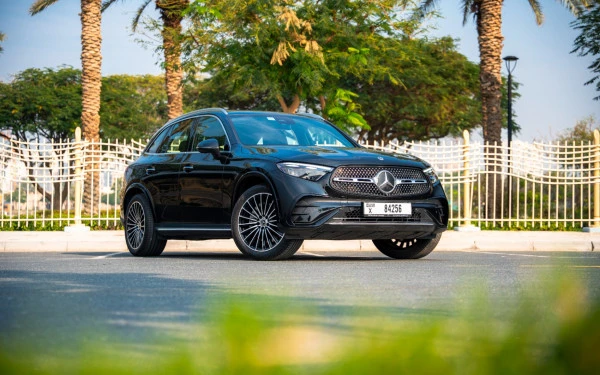 Mercedes GLC 200 SUV (Black), 2024