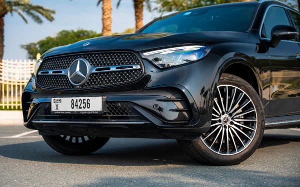 Mercedes GLC 200 SUV (Black), 2024